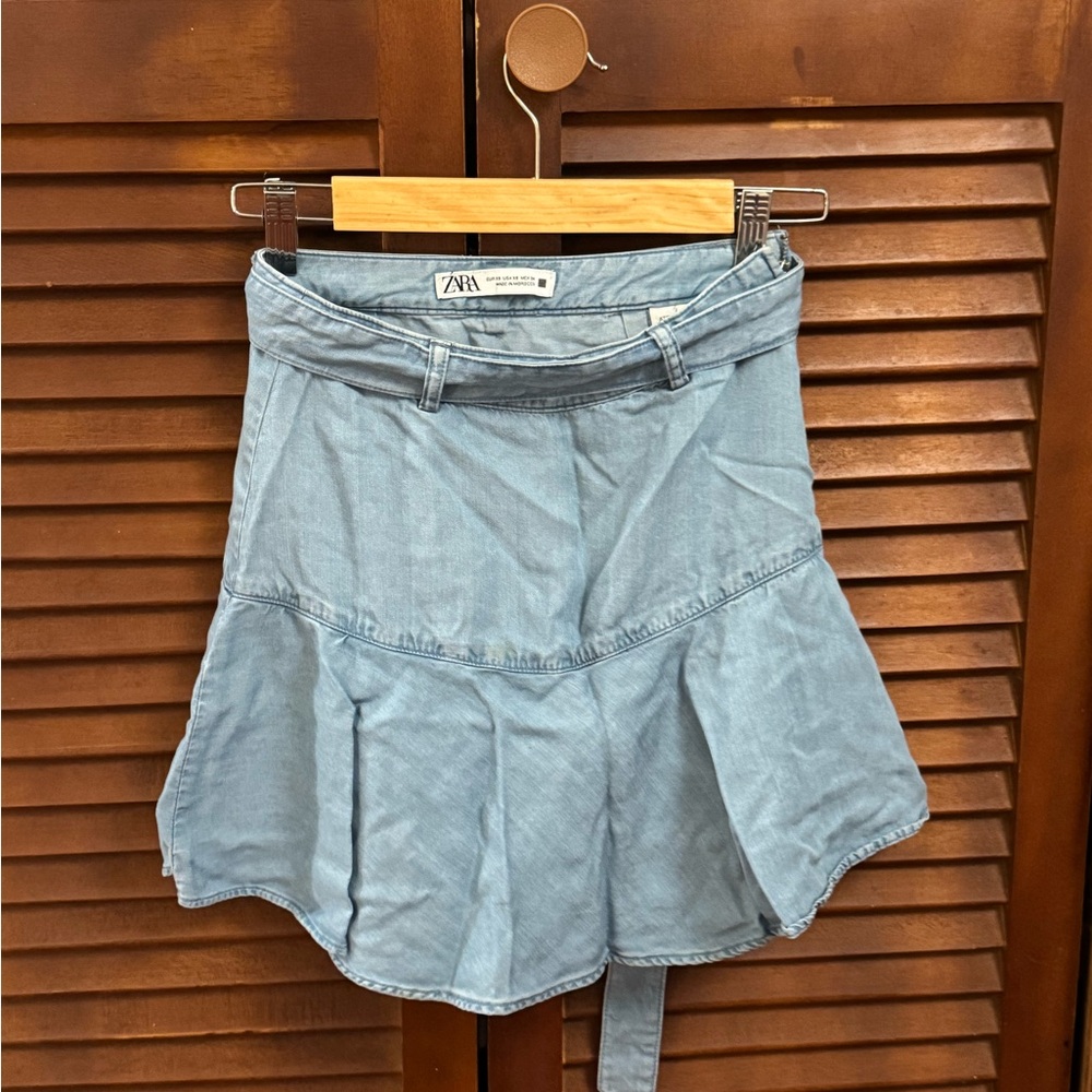Zara Light Blue Flared Denim Skirt